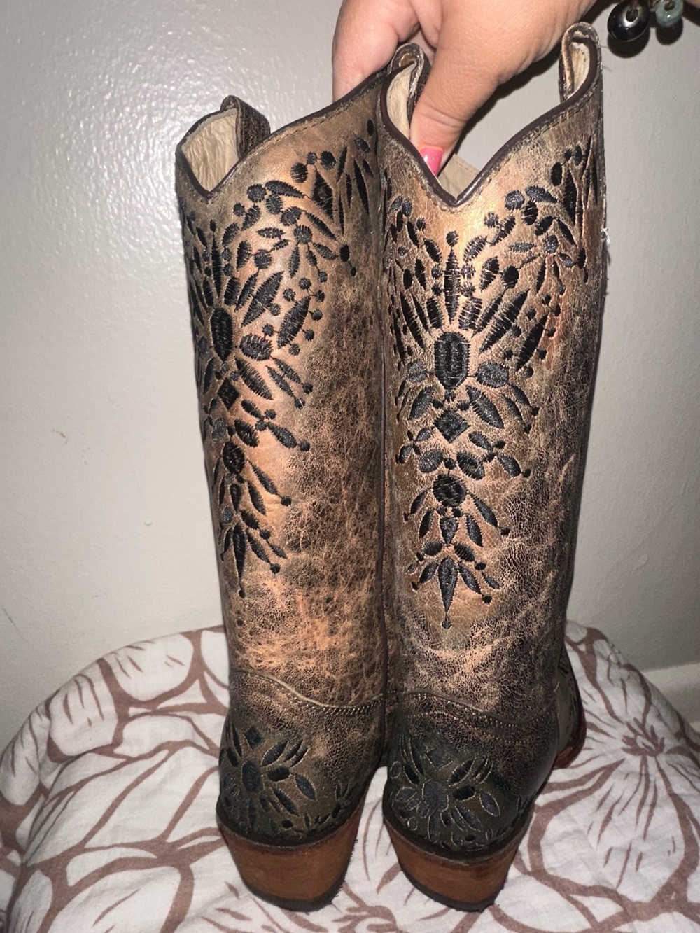 Circle G by CORRAL Women’s “Shedron Snip Toe” Copper/ black embroidered boots 7M - Picture 11 of 14
